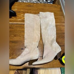 Nine West women's tan beige leather pointed toe heeled boot